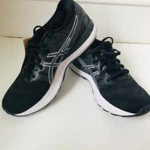 NEW ASICS Womens Gel-Nimbus 23 Black/White Running Shoes Size 8 WIDE